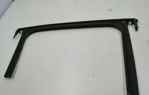 Citroen e-C3 Rubber seal rear door window/glass 9845622080