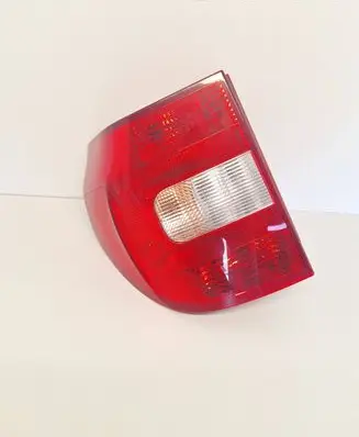 Skoda Yeti (5L) Rear/tail lights 5L0945095 5L0945111