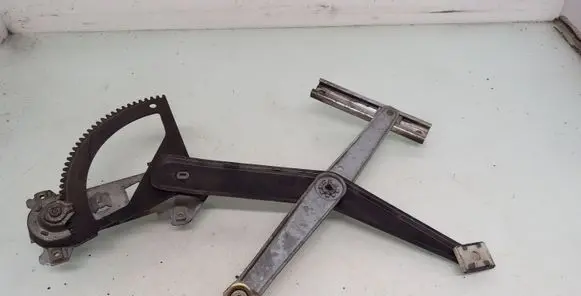 Mercedes-Benz E W124 Front door manual window regulator 