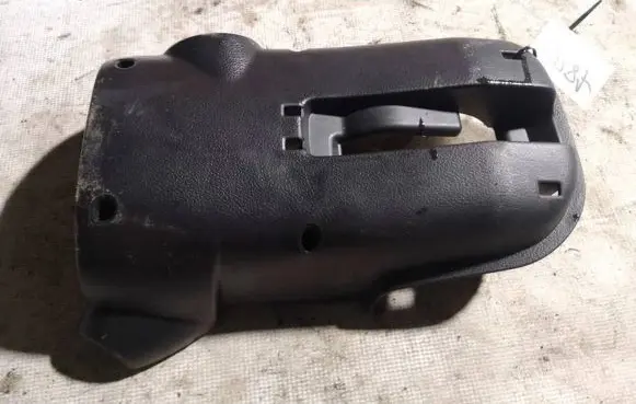 Nissan Primera Steering wheel column trim 48470av700
