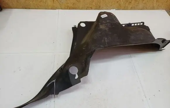 Volkswagen PASSAT B4 Other trunk/boot trim element 3A9867422