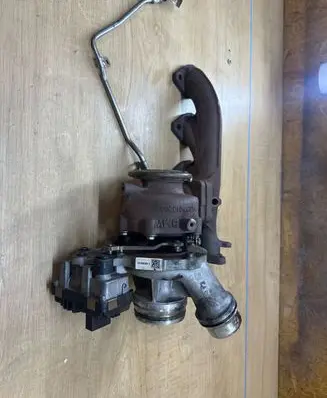 Toyota Auris E180 Turbo 346548504 Bv351675