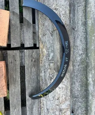 BMW i3 Front arch trim 7472947