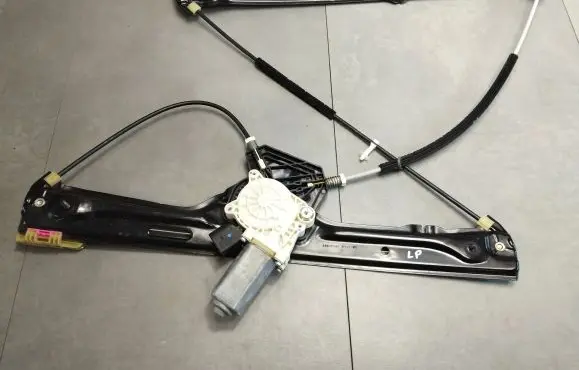 BMW X5 F15 Front door window regulator with motor 7283491 7286483