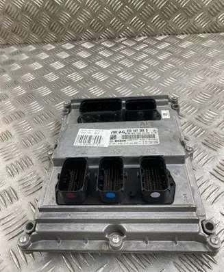 Audi Q7 4M Engine control unit/module 059907309B