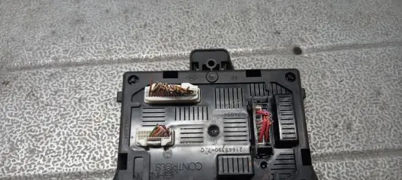 Renault Clio III Central body control module
