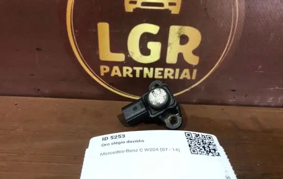 Mercedes-Benz C W204 Air pressure sensor A0071530028