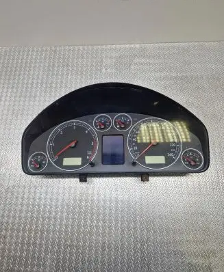 Seat Alhambra (Mk1) Speedometer (instrument cluster) 88311300