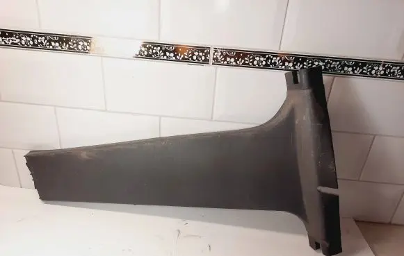 Ford Sierra Seat belt trim 87BBA24478BAW