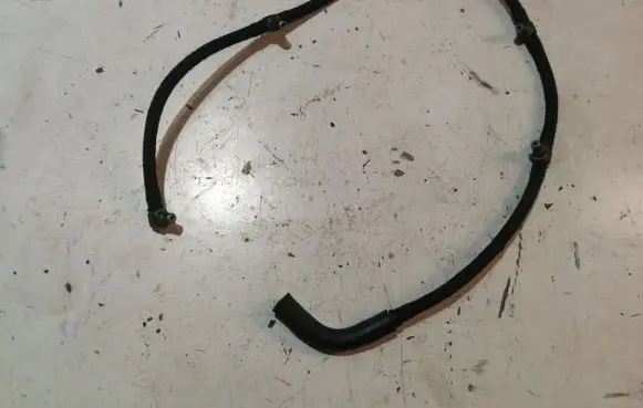 Volvo V70 Fuel return line/hose 