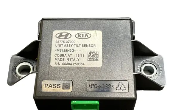 Hyundai i40 Yaw turn rate sensor 957753Z000 4M5455H3G