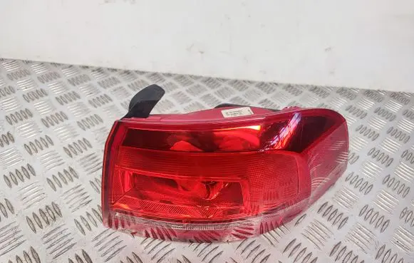 Volkswagen PASSAT B7 Rear/tail lights 3AF945096E