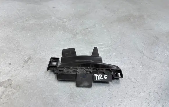 Volkswagen Touareg III Intercooler air guide/duct channel 760121287 604136