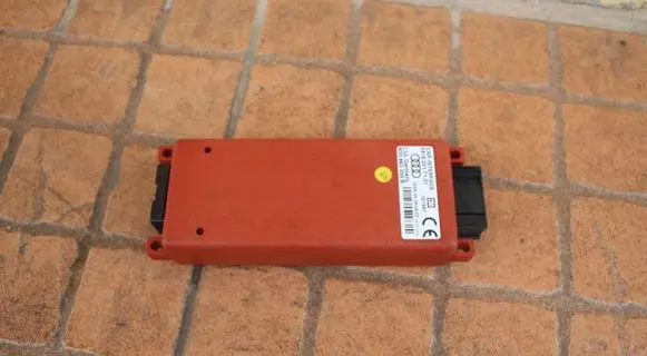 Audi A4 S4 B6 8E 8H Voice control module 8D0862335B