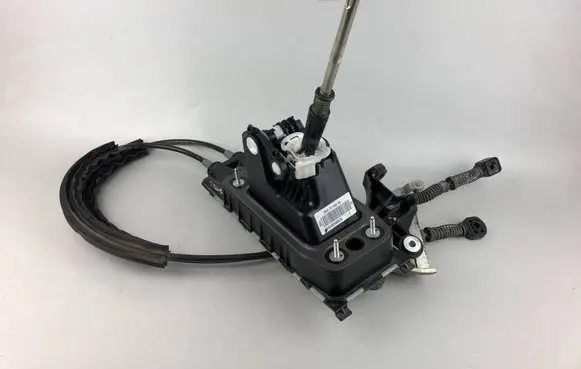 Volkswagen Tiguan Gear shift cable linkage 5WA711049AN 5WA711266B