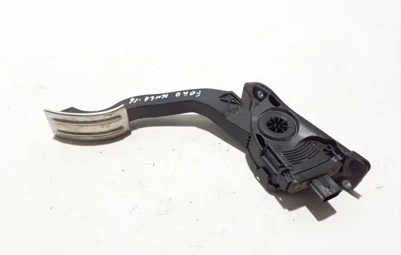 Ford Kuga II Accelerator throttle pedal HV619F836AA