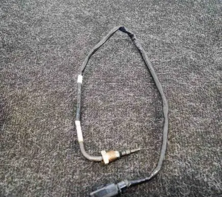 Audi A4 S4 B9 8W Oil temperature sensor 8W0906088E