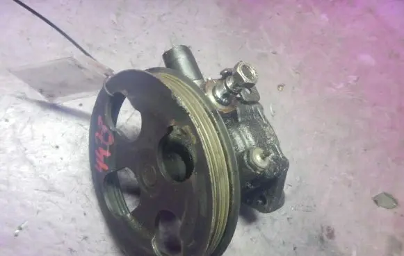 Mitsubishi Space Star Power steering pump