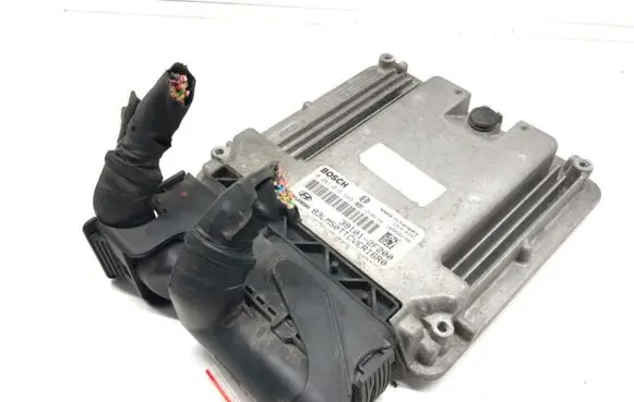 Hyundai ix35 Engine control unit/module ECU 39101-2F200