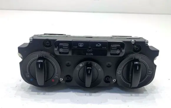 Volkswagen Touran I Interior fan control switch