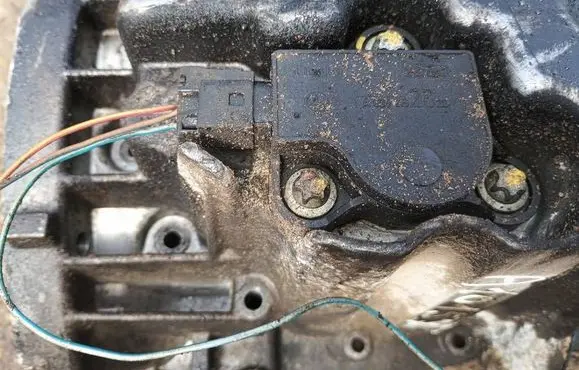 Mercedes-Benz E W211 Oil level sensor a0061532828 25571000
