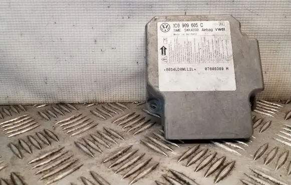 Volkswagen Golf IV Airbag control unit/module 1J0909605C