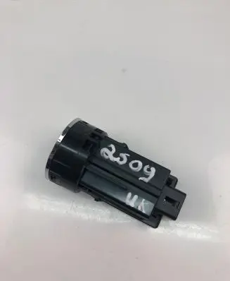 Toyota Prius (XW30) Engine start stop button switch 2842ATMIMB3