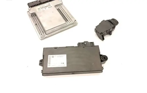 Engine ECU kit and lock set