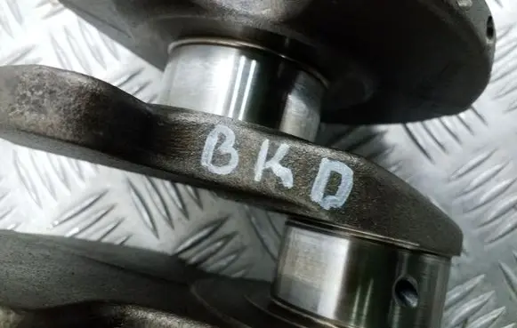 Volkswagen Golf V Crankshaft BKD 038Q