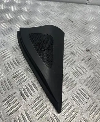 Hyundai Santa Fe Front door high frequency speaker 876502B001CA