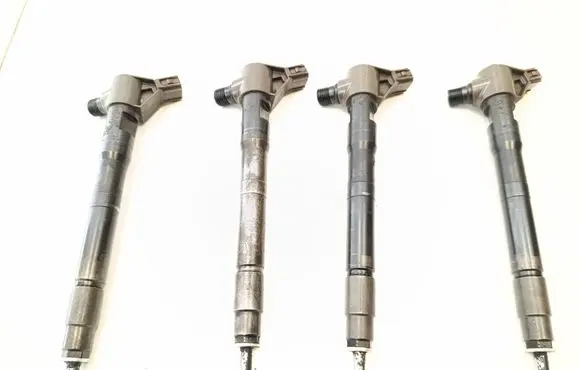 Mazda CX-5 Fuel injectors set SH0113H50
