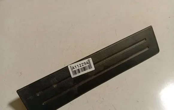 KIA Sorento Rear sill trim cover 858723E000