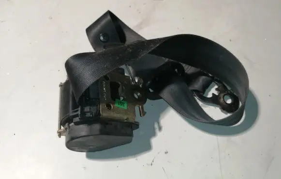 Renault Trafic II (X83) Front seatbelt