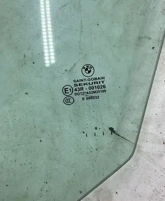 BMW 7 F01 F02 F03 F04 Front door window glass four-door 43R001026