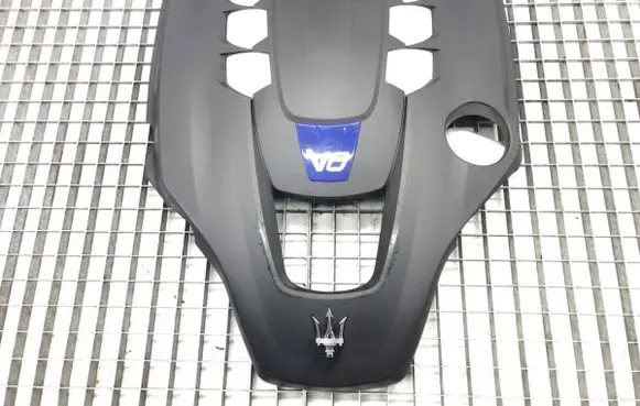 Maserati Quattroporte Engine cover (trim) 670003410
