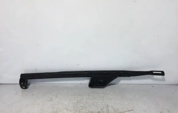 Fiat Ducato Front door windshield rail 1371003080