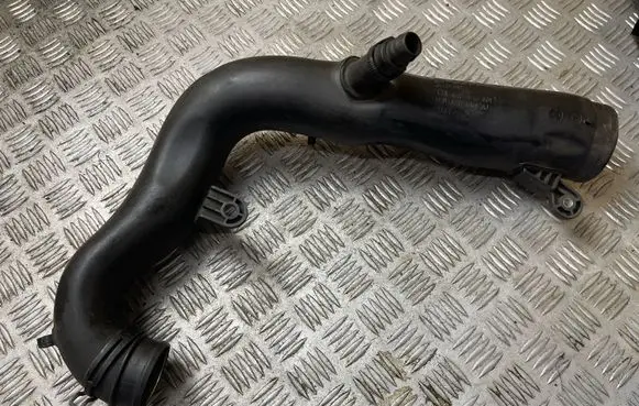 Volkswagen PASSAT B6 Intercooler hose/pipe 1K0129654AJ 446143604