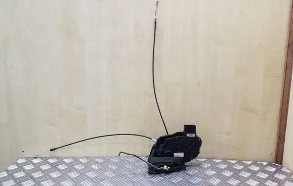 Mazda 3 I Rear door lock 3N6AA26412C