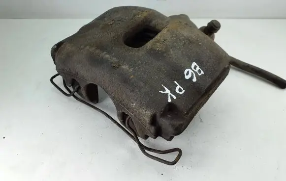 Volkswagen PASSAT B6 Front brake caliper