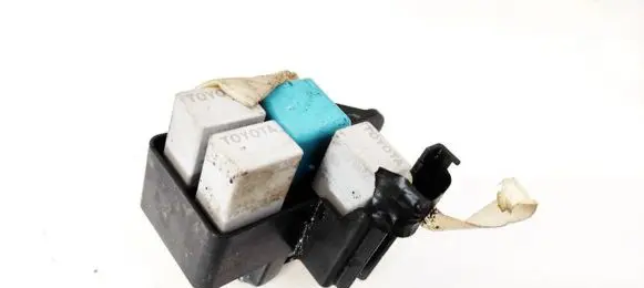 Toyota Aygo AB10 Fuse box set 9008087019 90080-87019