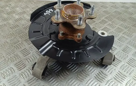 Nissan X-Trail T33 Rear wheel hub