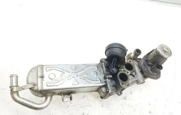 Volkswagen PASSAT B7 EGR valve cooler 03L131512BB 0280751012 11725504