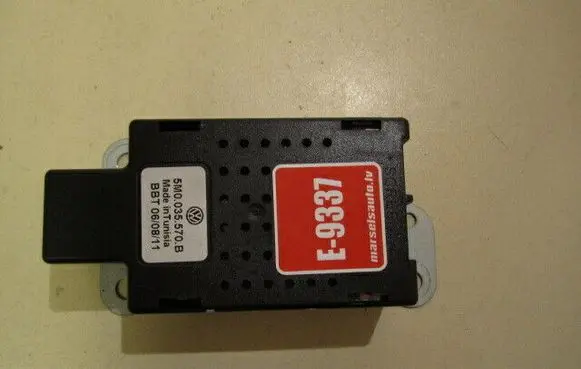 Volkswagen Golf VI Aerial antenna amplifier 5M0035570B