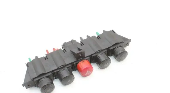Audi TT Mk1 A set of switches 8N0941569A 8N0941567B