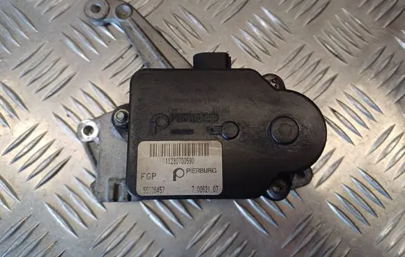 Opel Zafira B Intake manifold valve actuator/motor 55206457