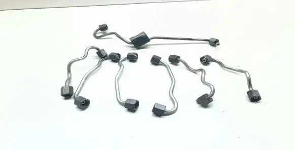 Fuel injector supply line/pipe