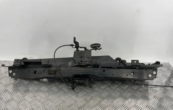 Nissan X-Trail T32 Top upper radiator support slam panel