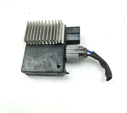 Lexus RC Fan control module 8925726020 4993003280