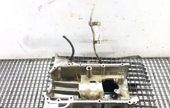Nissan Juke I F15 Oil sump MR16DDT
