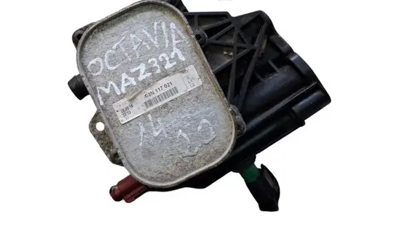 Skoda Octavia Mk3 (5E) Oil filter mounting bracket 03N117021